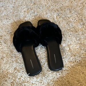 Sandals black never worn